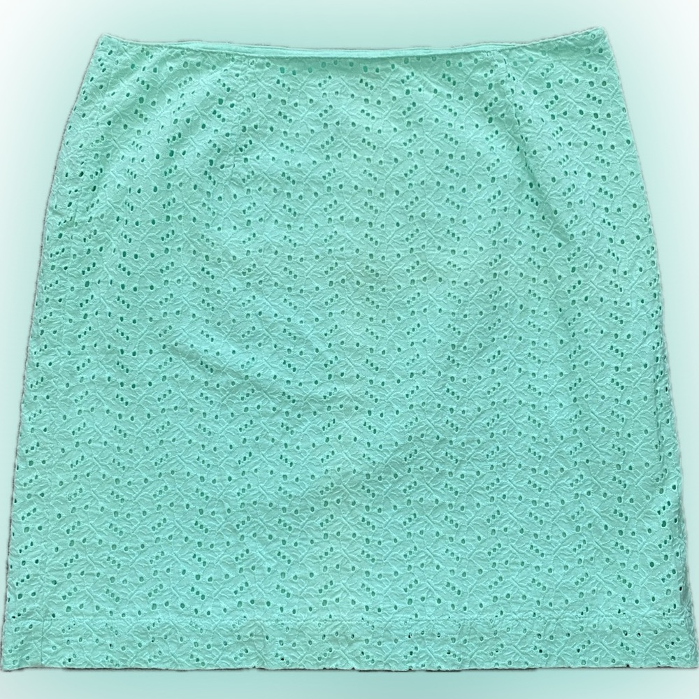 L.L. Bean Favorite Fit Eyelet Skirt - Size 12 - EUC